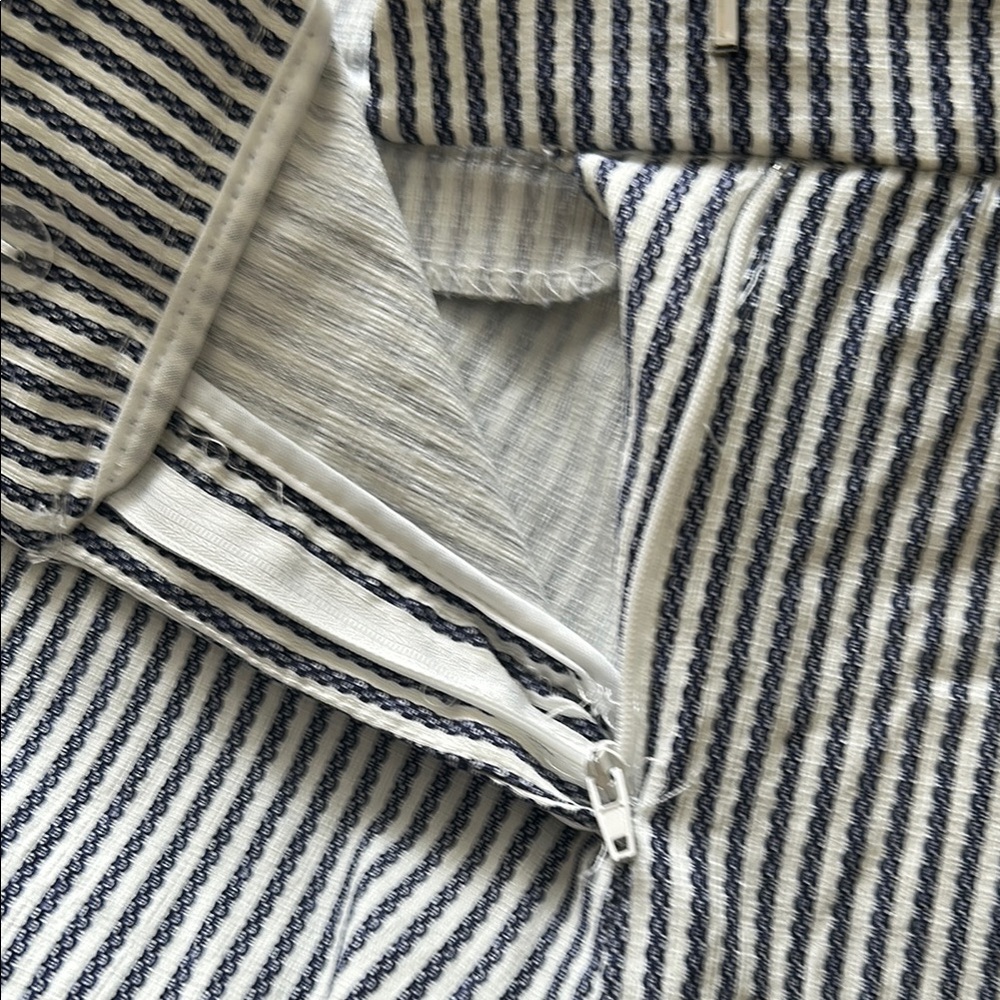 Rachel Zoe Striped Navy Blue and White Ankle Pants - Picture 6 of 8